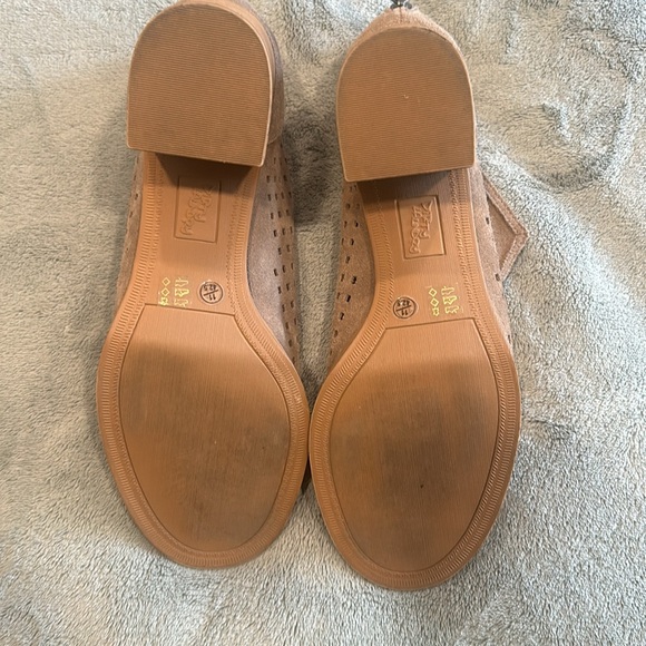 Open toe booties size 11 (42.5 European) - Picture 6 of 6